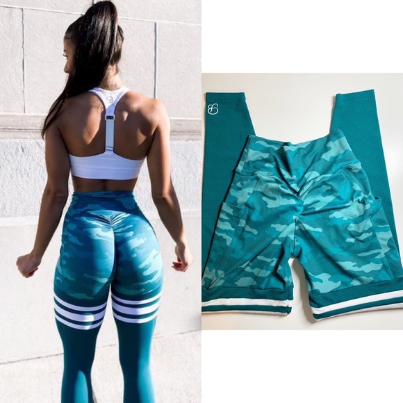 Bombshell Sportswear Pants - Bombshellsportswear Scrunch Thigh high size small